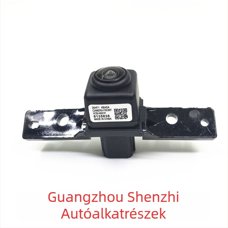 Nissan X-Trail előre- és tolató kamera, modell 284F1-4BA0A/284F14BA0A, felbontás 480x600, teljesítmény 6W, állítható szög