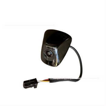 Hátsó kamera Hyundai és Kia járművekhez 12V tápegységgel, 6W teljesítménnyel, 480x600 felbontás, állítható szög, modellek 95760-1W500/95760-1W550