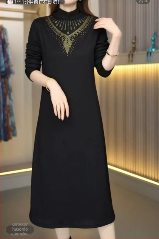 Női téli ruha fleeces béléses, vastagabb, karcsúsító, elegáns és sokoldalú; középméretű hossz, A-vonalú szabás, hosszú ujjak, kapucnival, patchwork stílus