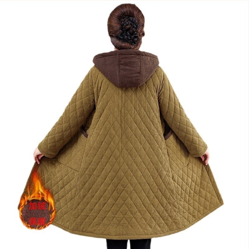 Pamut töltésű téli kabát fleece-béléssel, kapucnival, középmagas hossz, color-block mintázat (Fleece-bélés, Pamut töltet, Kapucni, Középmagas hossz)