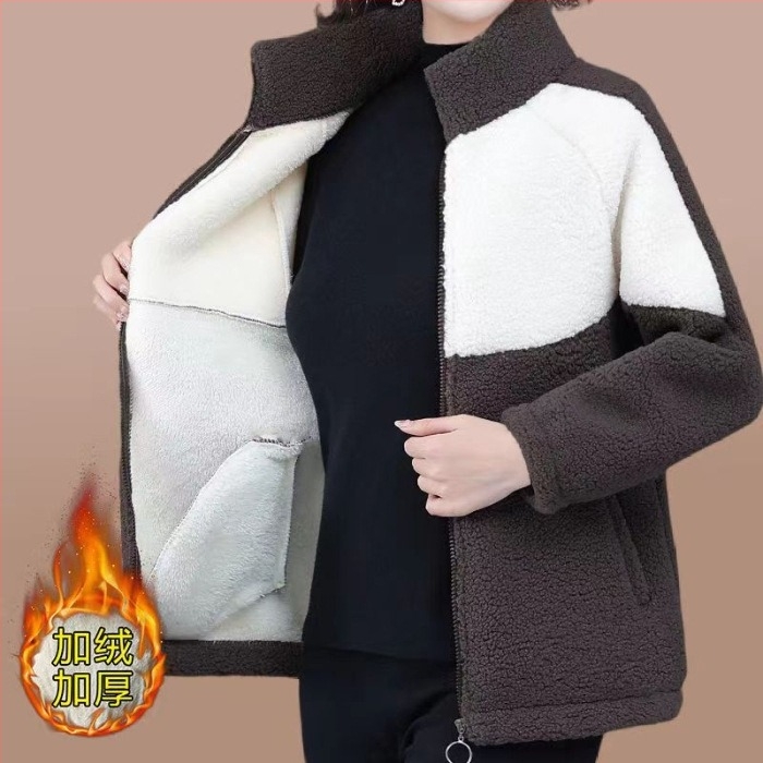 Vastag fleece-béléses kabát, laza szabás, álló gallér, cipzár, poliészter