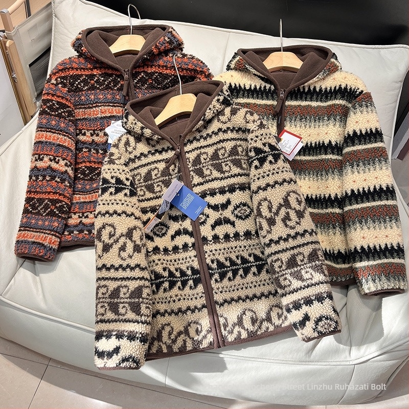 Kapucnis polár fleece dzseki Fair Isle mintával, 2025 tél, poliészter 30–50%