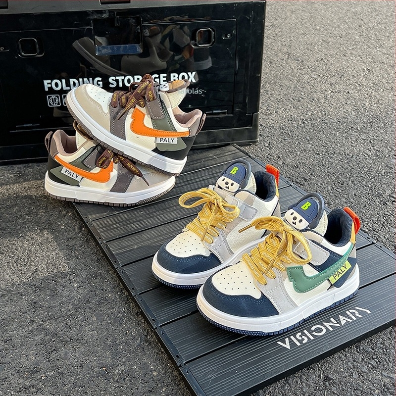 Gyerekek sportcipői 2025 őszi új modell: fiúknak casual magas szárú sneaker; lányoknak kosárlabdacipő puha talppal