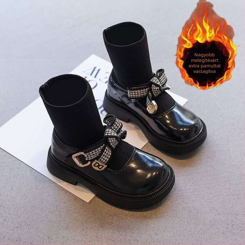 Gyerek zokniszárú csizma, Anti-slip, Felsőrész: másodlagos marhabőr, Talp: természetes gumi, 7–12 évesek számára