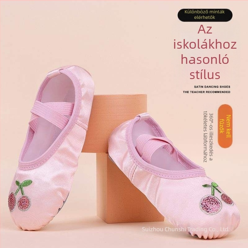 Gyerekeknek szóló tánc cipő lányoknak, selyem felső rész, puha talp, hercegnő stílus, Pekingi opera tánc (Kor: 2 év; Felső rész: selyem; Puha talp; Stílus: hercegnő; Tánc: Pekingi opera)