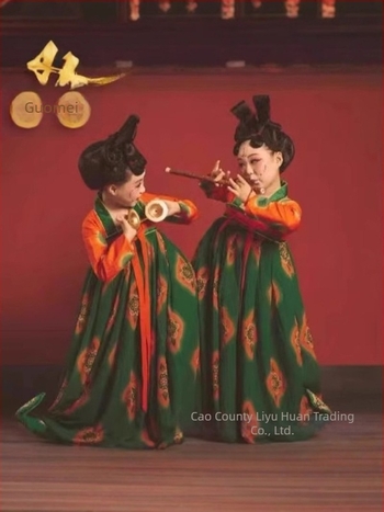 Gyerekeknek szóló táncos jelmez Dunhuang ihletésű, Tang dinasztia Hanfu stílusú előadásra, chiffon anyag, 70–80% poliészter, tavasz–ősz időszakra, 3–8 éveseknek.