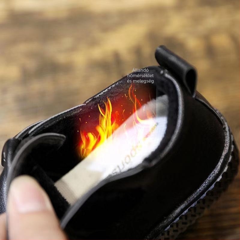 Fiúknak készült magas szárú cipő mikroszálas felsőrésszel, Velcro-zárás, PVC talp, téli használatra