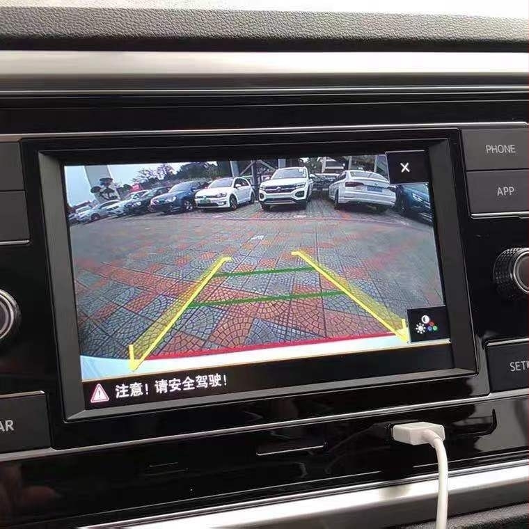 HD hátsó kamera VW Tiguan, Magotan, Lingdu, Golf Variant és Beetle modellekhez