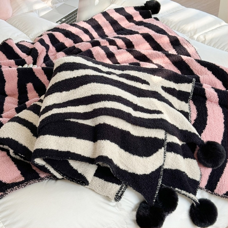 Chenille zebra mintás takaró, nordic stílus, 1000–1499 g, minden évszakra