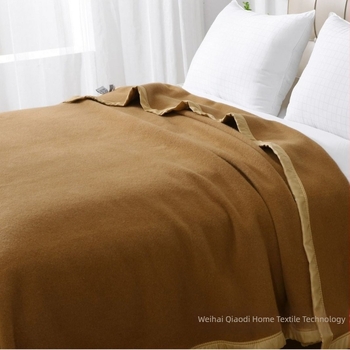 Gyapjú-kasmír pléd, hotel-stílus, négy évszakos használat, súly 500–800 g, nedvességálló, testreszabható feldolgozás