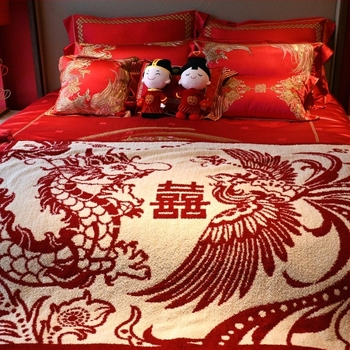 Esküvői kötött takaró és párna készlet Sárkány és Főnix harmónia motívummal (Súly: 1000–1499 g; Szezon: Minden évszak; Anyag: Egyéb)