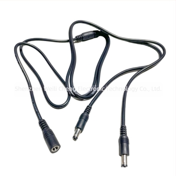 12V DC tápkábel 0,5 mm² vezetővel, 1–2 osztó, férfi- és női végek, 1,1 m hosszú