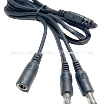 12V DC tápkábel 0,5 mm² vezetővel, 1–2 osztó, férfi- és női végek, 1,1 m hosszú
