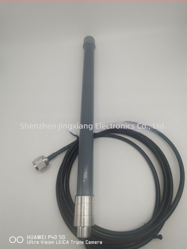 Kültéri FRP, omnidirekcionális antenna a 4G/LTE GSM 3G-hez, DTU bázisállomás, 8 dB nyereség, frekvenciasáv 700–2700 MHz, 50 Ω, SWR ≤1.5, 5 V