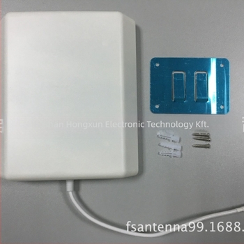 Falihoz szerelt síkpanel antenna beltéri 4G, 698–2700 MHz, SWR ≤1.8, 50 Ω, 7/9 dBi