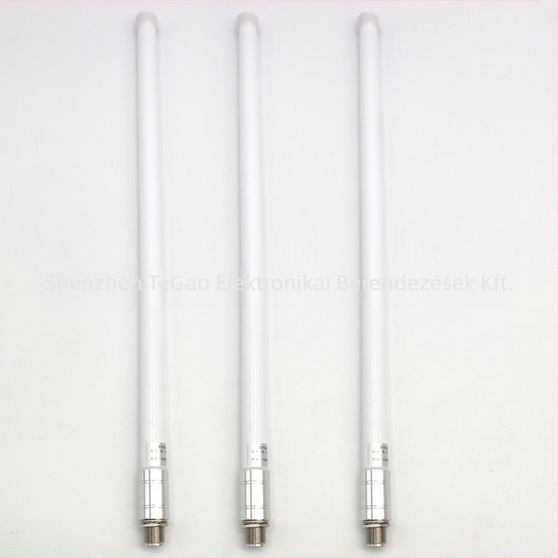 LoRa 868/915 MHz omnidirekcionális üvegszálas antenna rendszer, 50 Ω, SWR ≤ 1,5, nyereség 3–12 dBi
