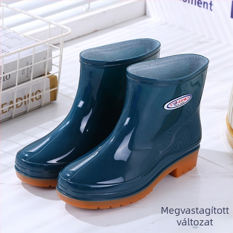 Női PVC esőcsizma, alacsony szár, alacsony sarka 1–3 cm, egyszínű, minden évszakban