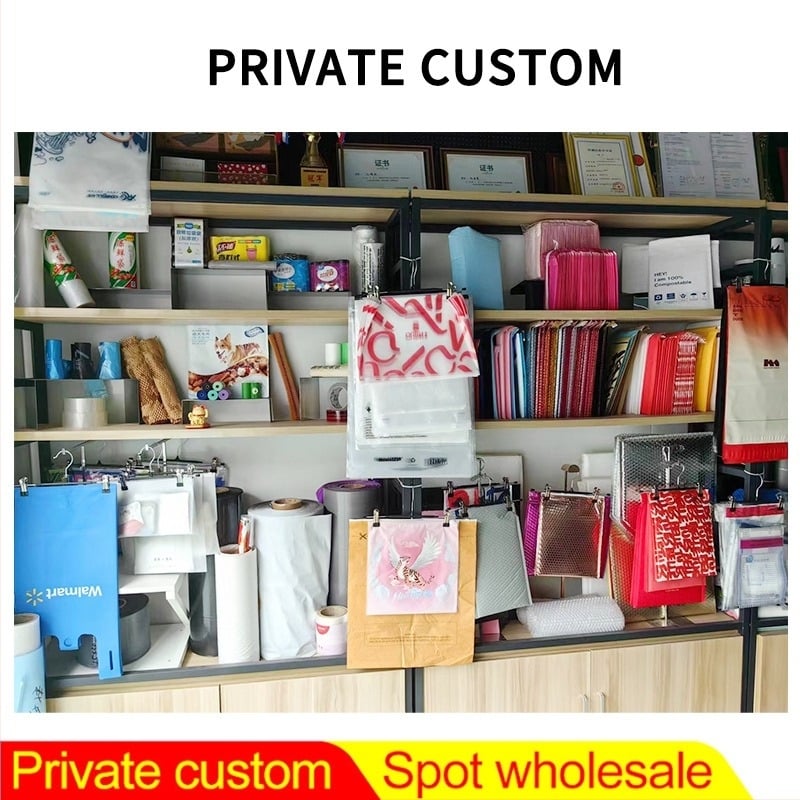 Megvastított angol nyelvű nyomtatású expressz tasak logóval, vízálló, PE csomagolás