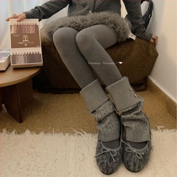 Pamut harisnyanadrág téli melegítő funkcióval, közepes vastagságú, lábfejes, egyszínű mintázat