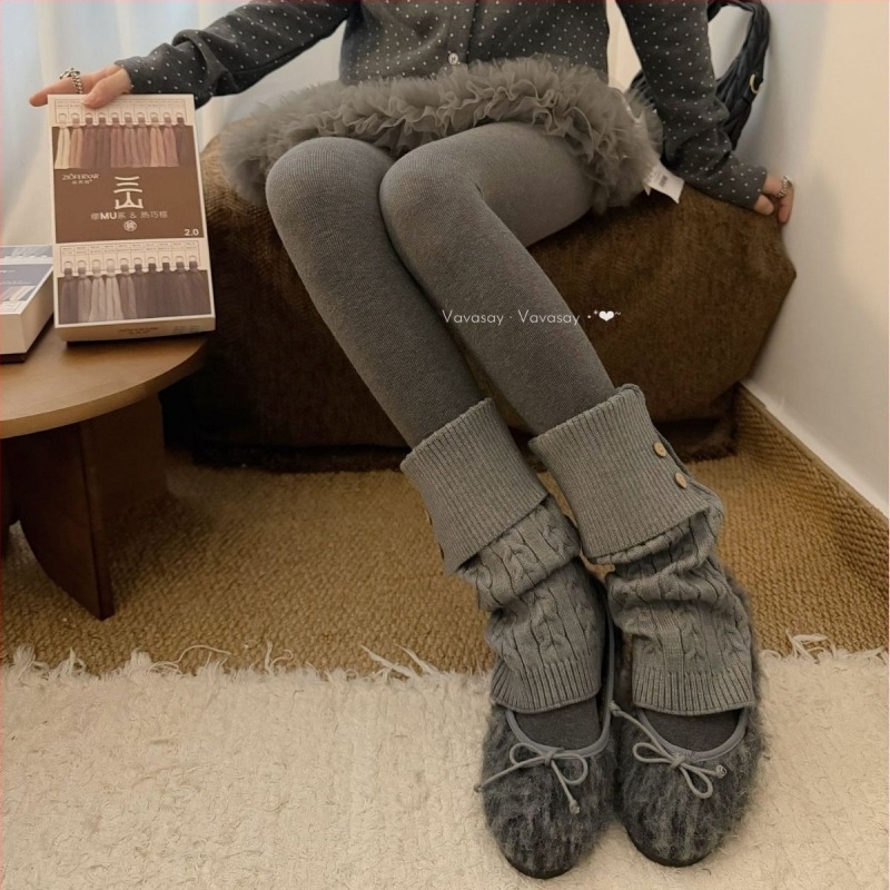 Pamut harisnyanadrág téli melegítő funkcióval, közepes vastagságú, lábfejes, egyszínű mintázat