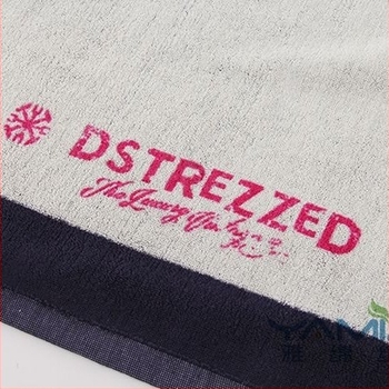 YM pamut fürdőlepedő, jacquard, fonalra festett, 550 g/m²