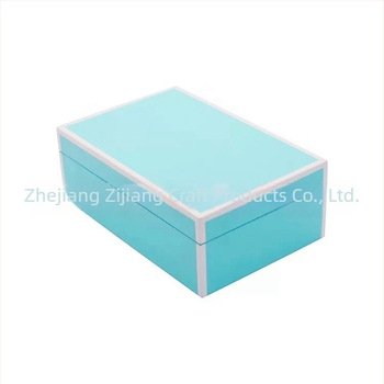 Fából készült ékszerdoboz pianólakkozott felülettel | ilogpro JEW0115 | csomagoló doboz | ékszercsomagolás