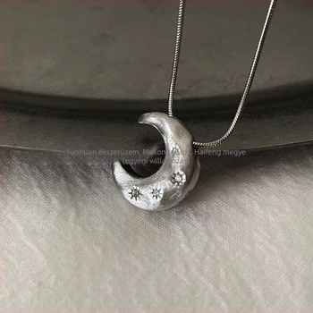 Kulcscsonti nyaklánc reguláris lánccal, rézötvözet medállal, 10 g, finom kidolgozás