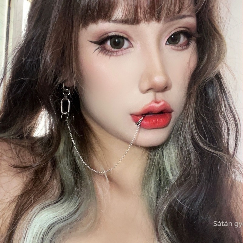 Ajakgyűrű, patkó alak, egy darabból készült, titánacélból, lyukmentes