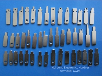 Elektromos tápegység pin - nikkelezett vas; rézbevonat a nikkelezés után a jobb vezetőképességért; Modell: kínai/USA szabályozások