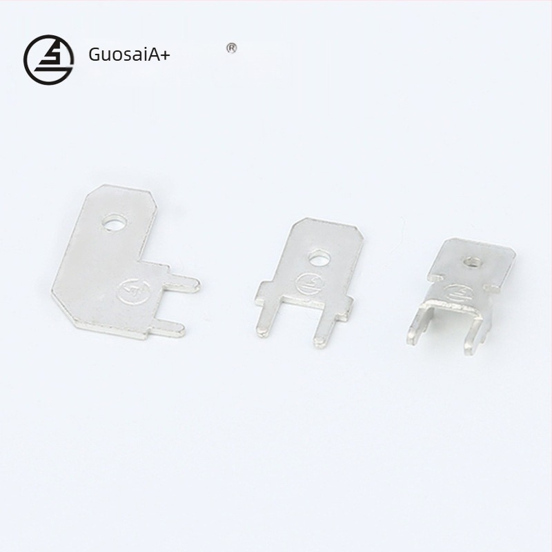 Sárgaréz PCB dugaszoló csatlakozó – fix konnektor, 4.8H láb a pozicionáláshoz, hidegen préselt bekötési interfész