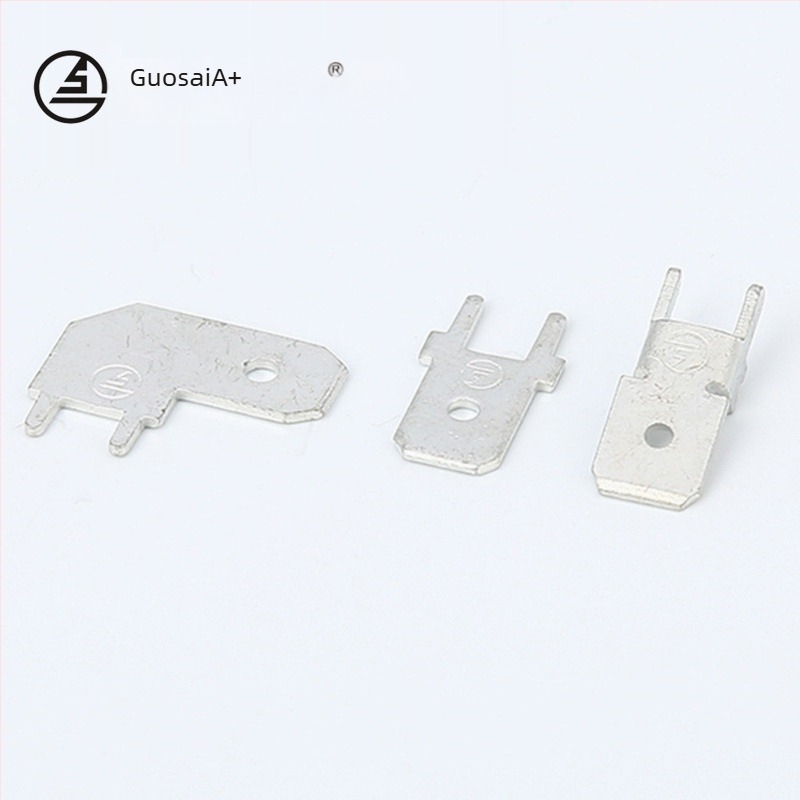 Sárgaréz PCB dugaszoló csatlakozó – fix konnektor, 4.8H láb a pozicionáláshoz, hidegen préselt bekötési interfész