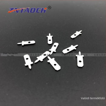 2,8 mm-es PCB egyedi rövid tüske csatlakozó, egyenes forrasztólemez, 0,8 mm vastagság, 10 000 db