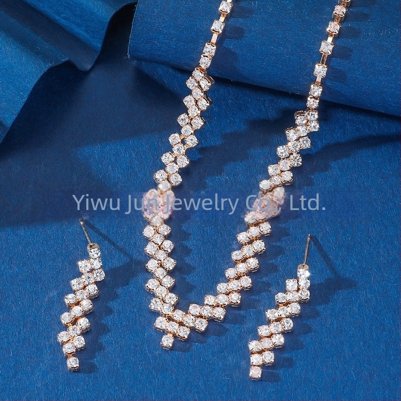 Fül- és nyaklánc készlet cirkóniákkal és vasból, kulcscsonti lánccal, luxus női ékszer