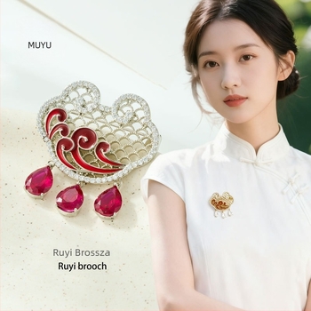 Ruyi alakú brooch rézötvözetből, mikroinlaid cirkóniával és zománccal, nemzeti trend stílus