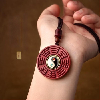 Cinnabarból készült Bagua medálos nyaklánc, zodiákus év motívummal, középkori irodalmi retro stílus, 2024 tavasz