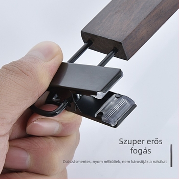 Szilárdfa anyagú nadrágtartó klipszekkel és nyakkendő tartóval — nem hagy nyomot a ruhákon, Brend onlya, Kínai stílus, 1 db, Nyomtatott logó, Független gyártó