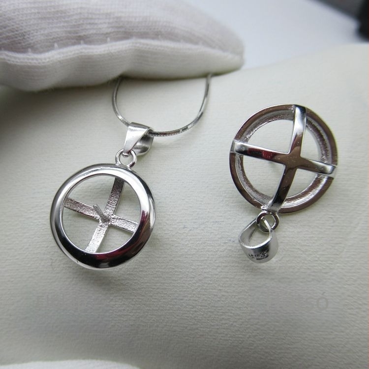 925 ezüst nyaklánc medál – Geometriai forma, Gyöngyös akcentus