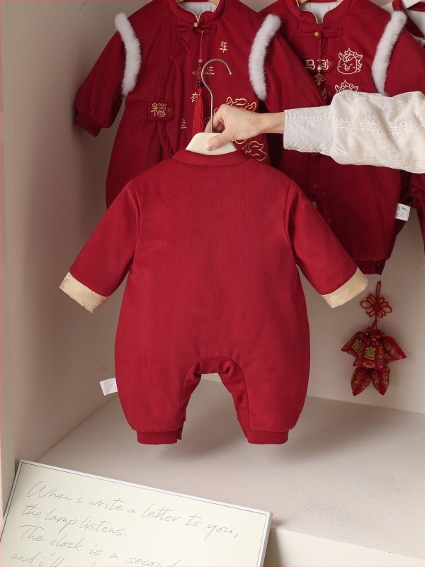 Baba overál vastagított pamuttöltettel, hosszú ujjú, egysoros záródás, 100% pamut bélés, téli ruházat újszülötteknek