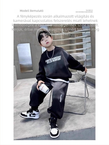 Két részes gyerek sportos szett, poliészter, hosszú ujjú, kapucni nélküli, puha feldolgozás, 8+ éveseknek (140 cm+), szezon: tél-ősz-tavasz