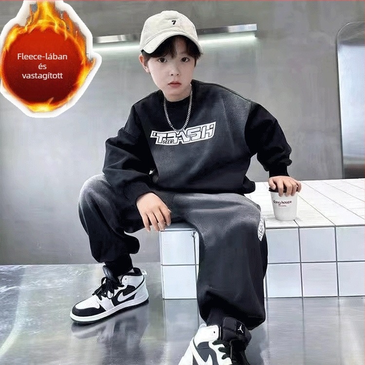 Két részes gyerek sportos szett, poliészter, hosszú ujjú, kapucni nélküli, puha feldolgozás, 8+ éveseknek (140 cm+), szezon: tél-ősz-tavasz