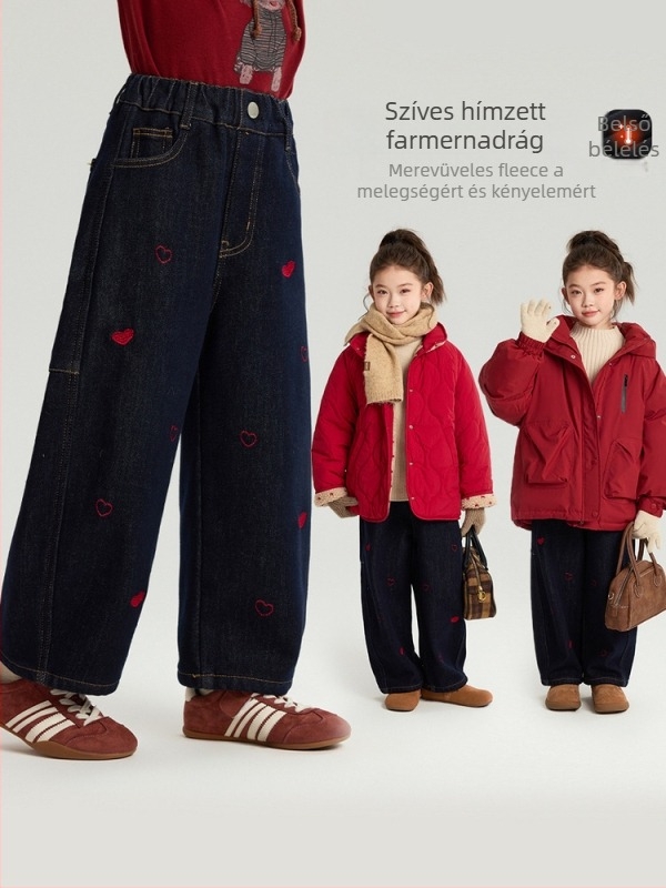 Kislányoknak készült farmernadrág szív díszítéssel, laza szabás, fleece belsővel, 2025 tél