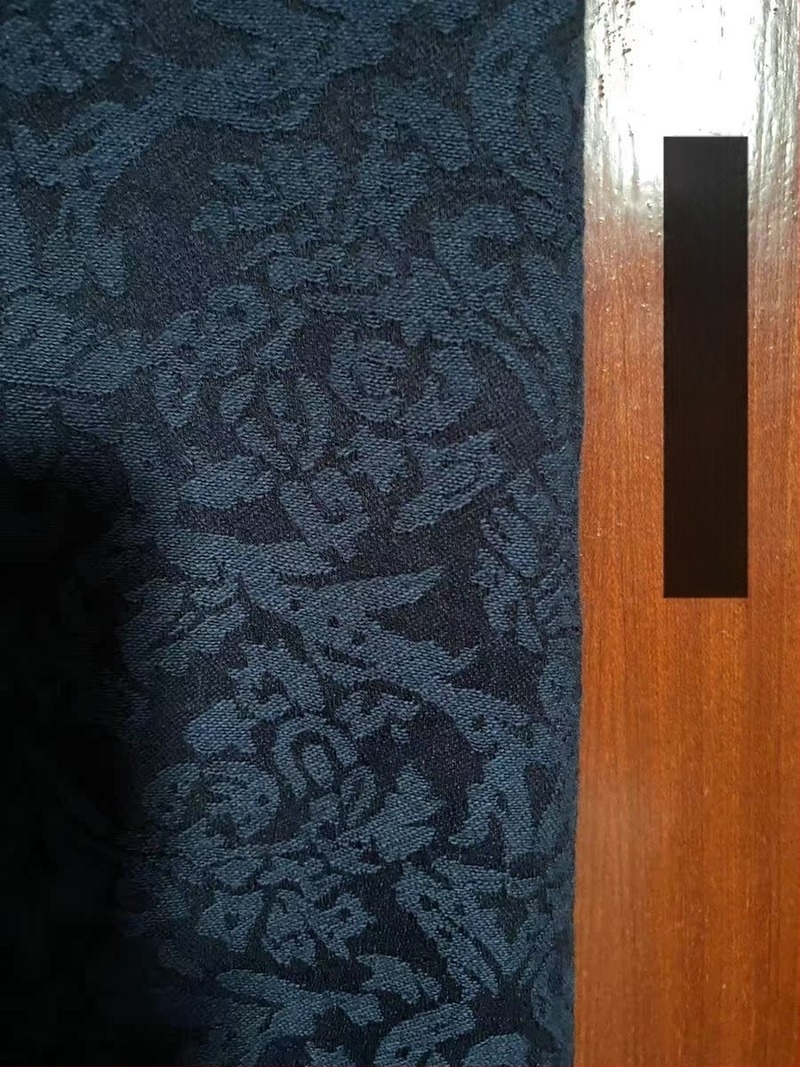 Ruha | pamut-len jacquard anyag | hosszú ujjú, álló gallér | A-vonalú midi ruha | lazán szabott derék