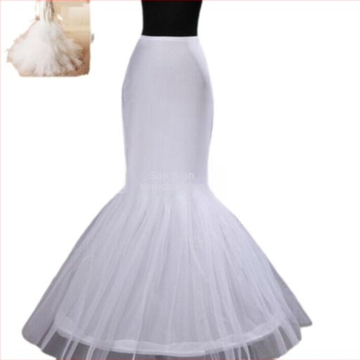 Menyasszonyi ruha alulruhája hosszú, elasztikus derékú, halcsontos sziluetthez készült, fonalas anyagból Lycra-stretch