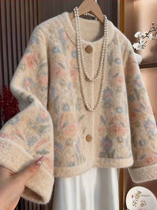 Női kínai stílusú dzseki pamut-poliészter keverékből, polo gallér, laza szabás, egy soros gombolás, ősz 2025