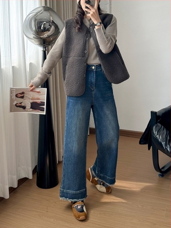 Plusz méretű női farmer bézs fleece béléses, egyenes szárú, rugalmas denim téli 2025
