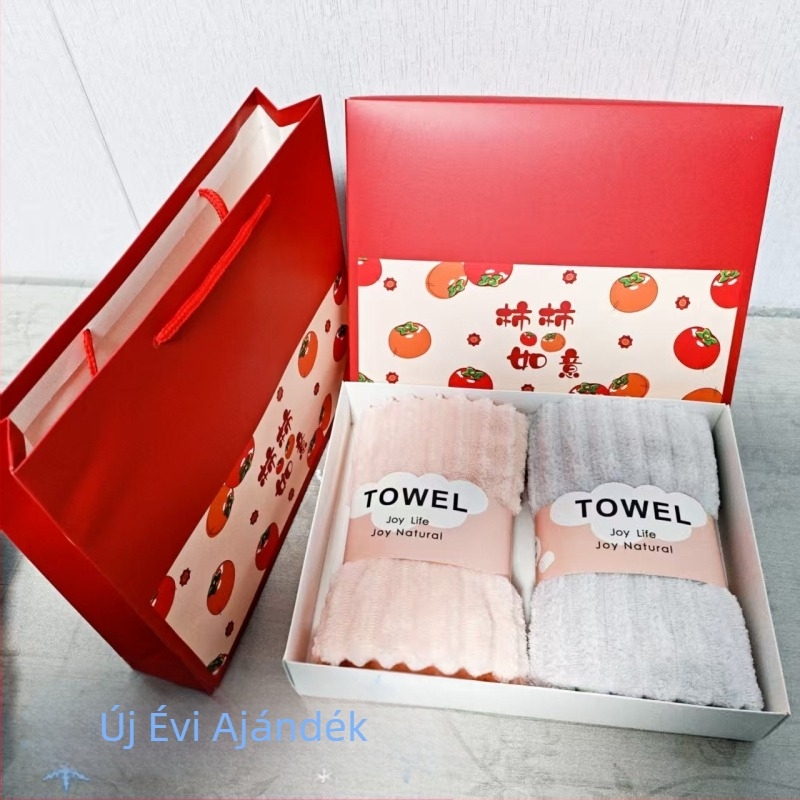 Korall fleece anyagú törölközős ajándékdoboz, 240 g, kevert fonal, logónyomás elérhető, testreszabható