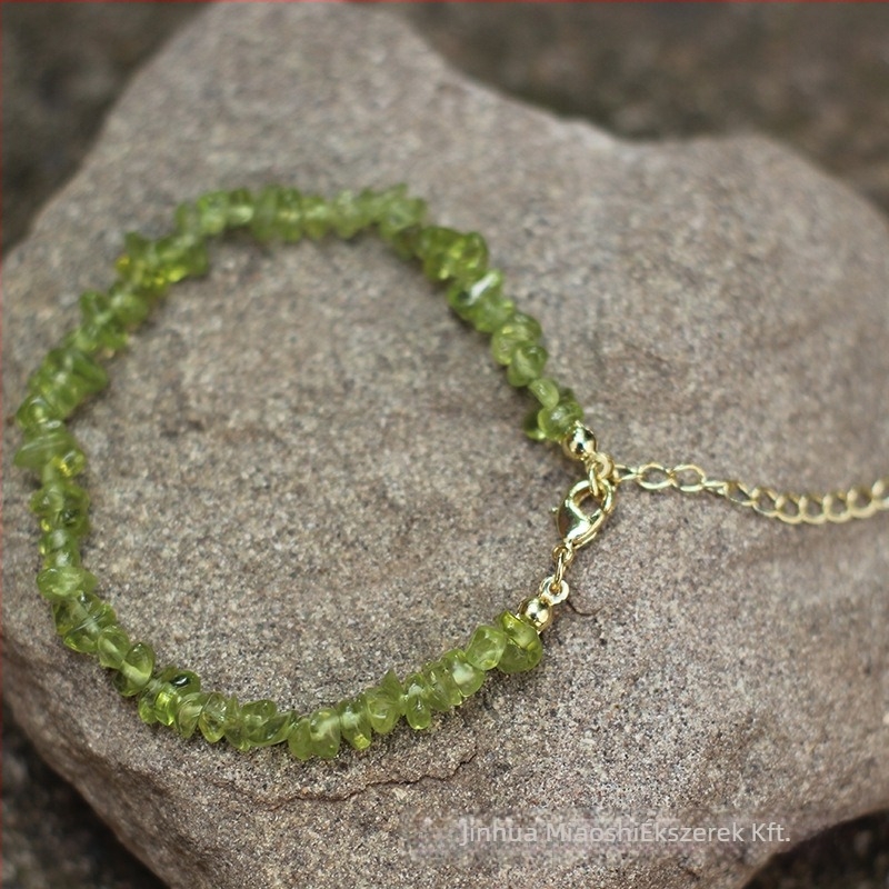 Kötött karkötő kevert anyagokból kristályokkal, uniszex geometri dizájn, nyaralási stílus