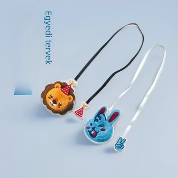 Textilt könyvjelző hímzett, poliészter, rajzfilm/anime minta, modern letisztult stílus, kész termék, másik hímzési típus