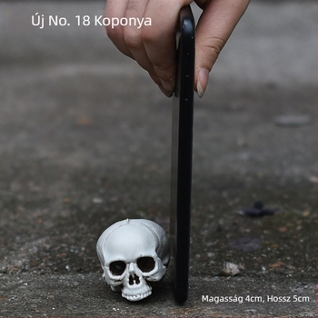 Koponya rekvizit Halloween jelenetekhez – műanyag koponya, horror stílus, díszlethez