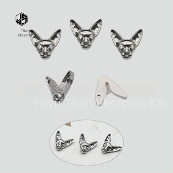 Ajak stud fülbevaló – Titán ötvözet, Sphynx macska design, macska fej motívum, mikro beállítás, uniszex punk